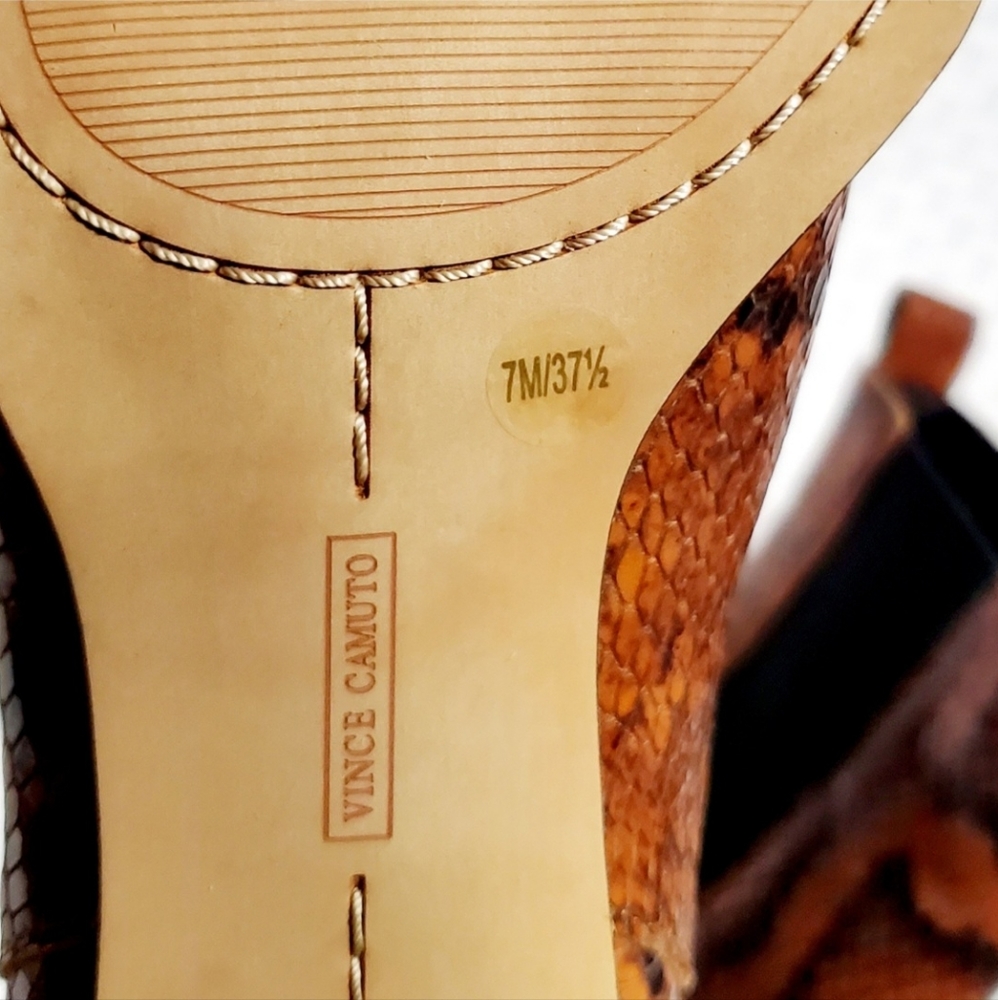 Vince Camuto Ellea Caramel Pull On Pointed Toe Block Heeled Ankle Boots  Size 7M - Picture 13 of 16